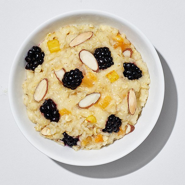 Recipe Peaches & Cream Oatmeal with Blackberries